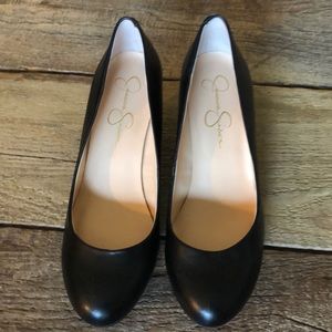 || Jessica Simpson Wedge Pumps